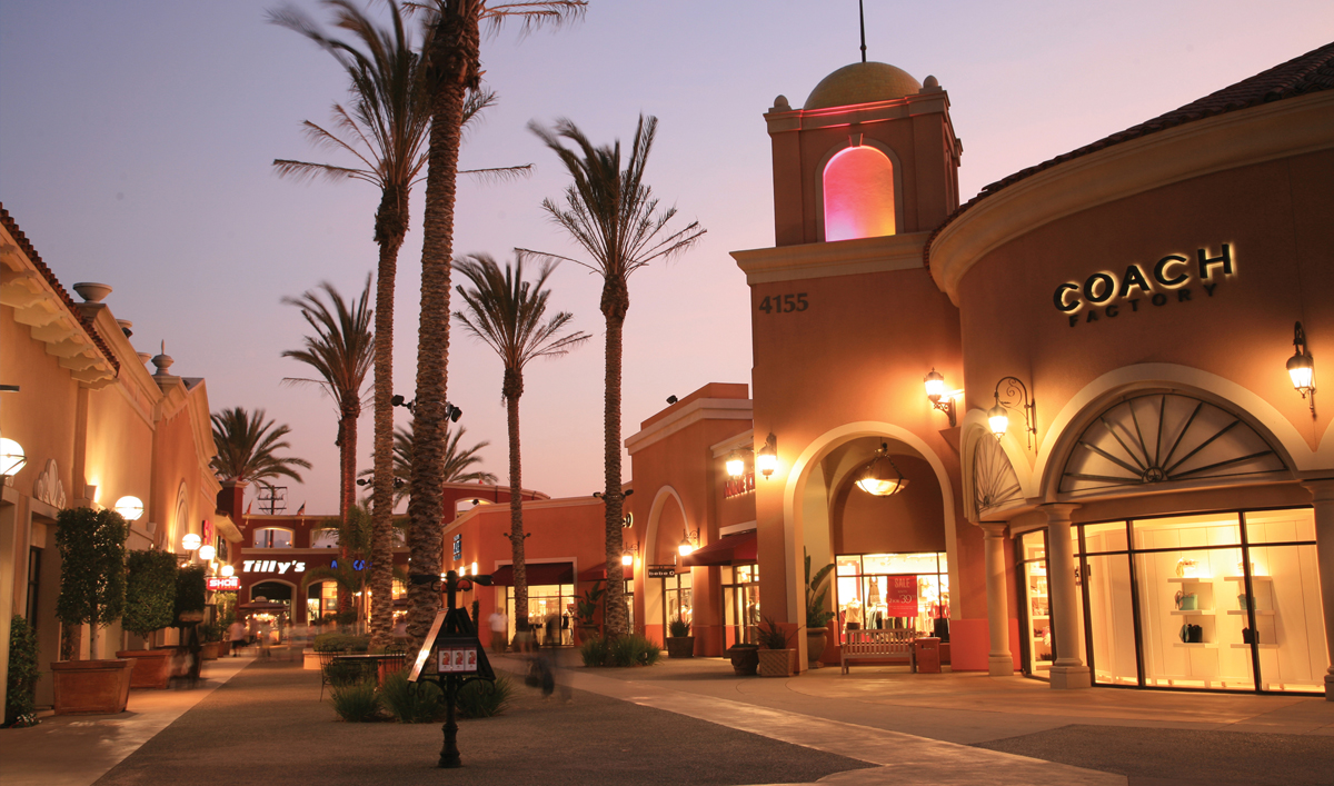 Do Business at Las Americas Premium Outlets®, a Simon Property.