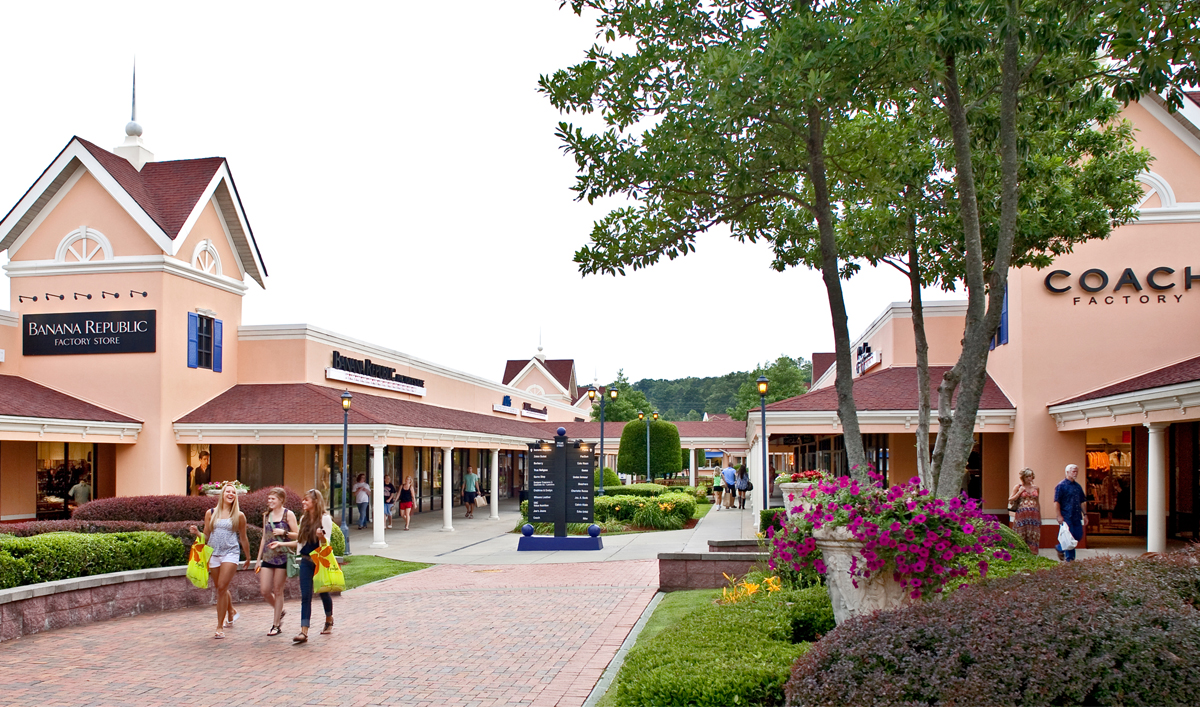 Do Business at North Georgia Premium Outlets®, a Simon Property.