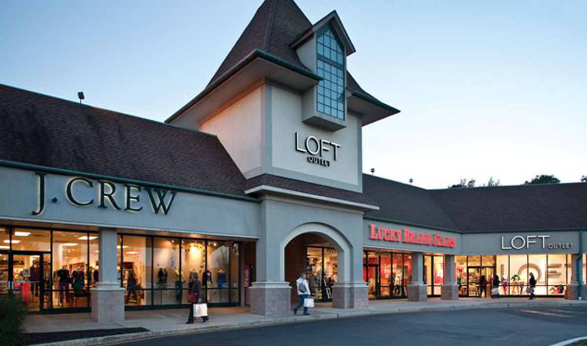 Do Business at Jackson Premium Outlets®, a Simon Property.