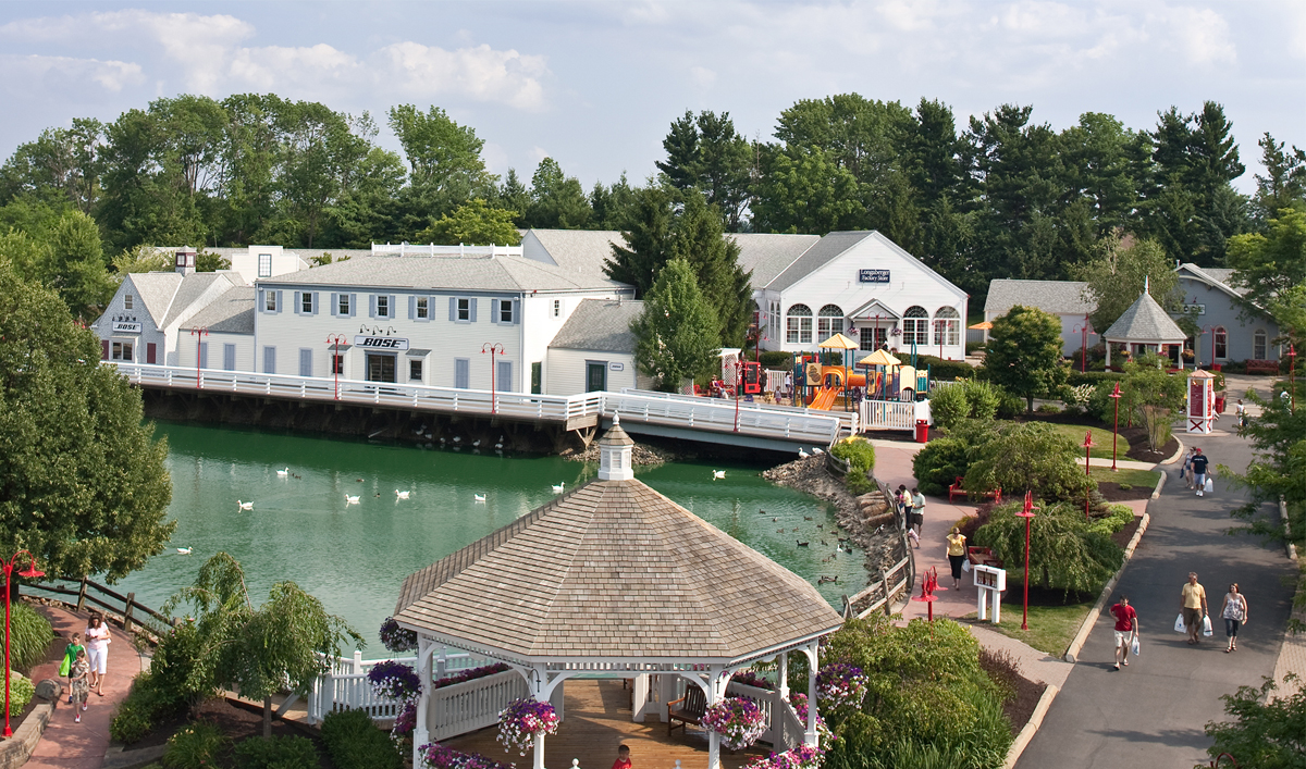 Aurora Farms Premium Outlets 