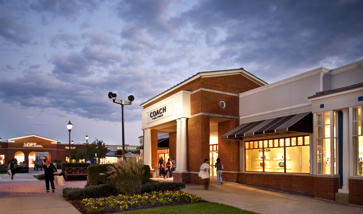 do-business-at-leesburg-corner-premium-outlets-a-simon-property